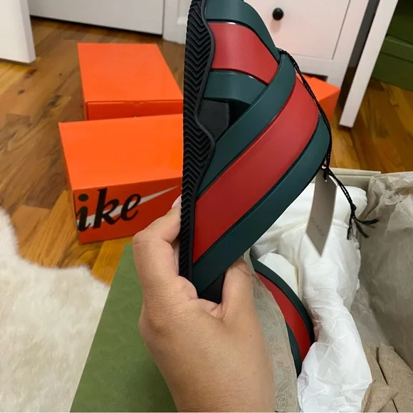 Gucci crisscross slides - Picture 3 of 5